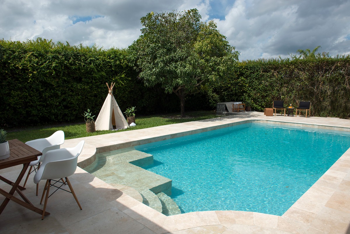 12x24 Ivory Swirl Travertine Pool Coping