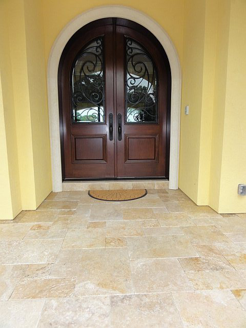 French Pattern Ivory Swirl Tumbled Travertine Pavers